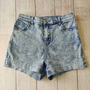 6ixty 8ight acid wash high waisted 3" denim shorts